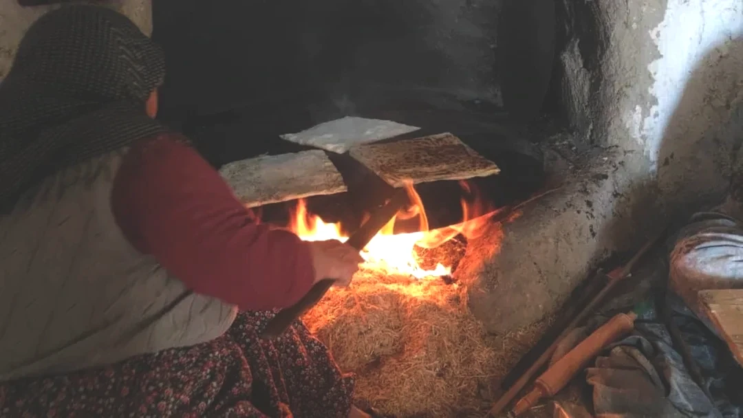 yozgatta-imece-usulu-yufka-acan-kadinlar-hem-kulturel-mirasi-yasatiyor-hem-de-aile-butcesine.webp