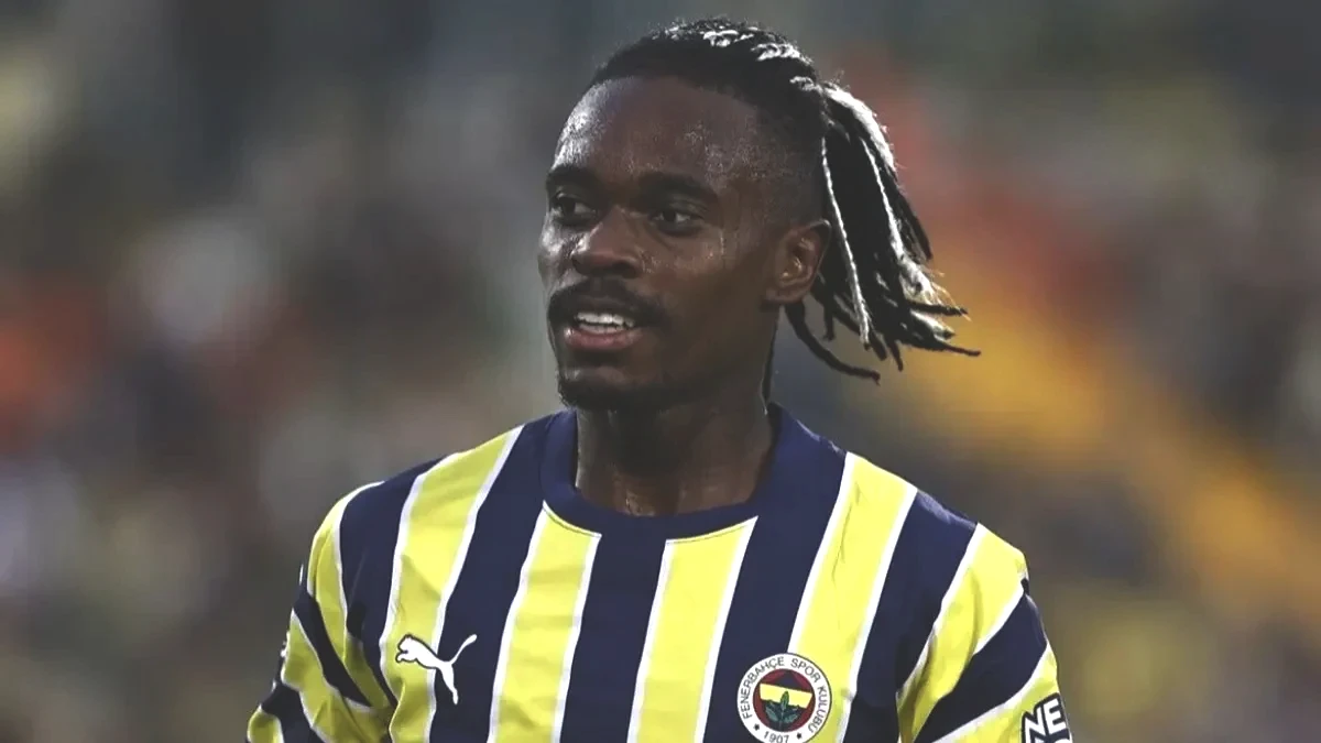 t25-fenerbahcede-lincoln-henr-969-jpg.webp